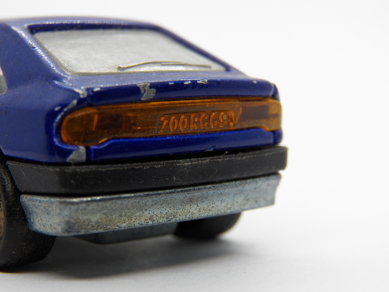 Illustration for article titled What's in the box? Car #28 Majorette Renault Safrane
